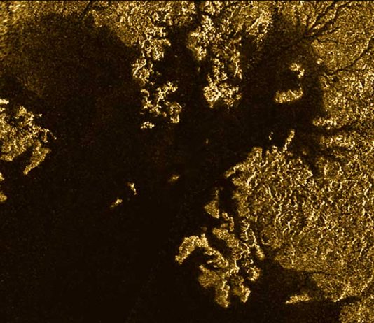 Titán, se inicia la exploración de los mares de otro mundo